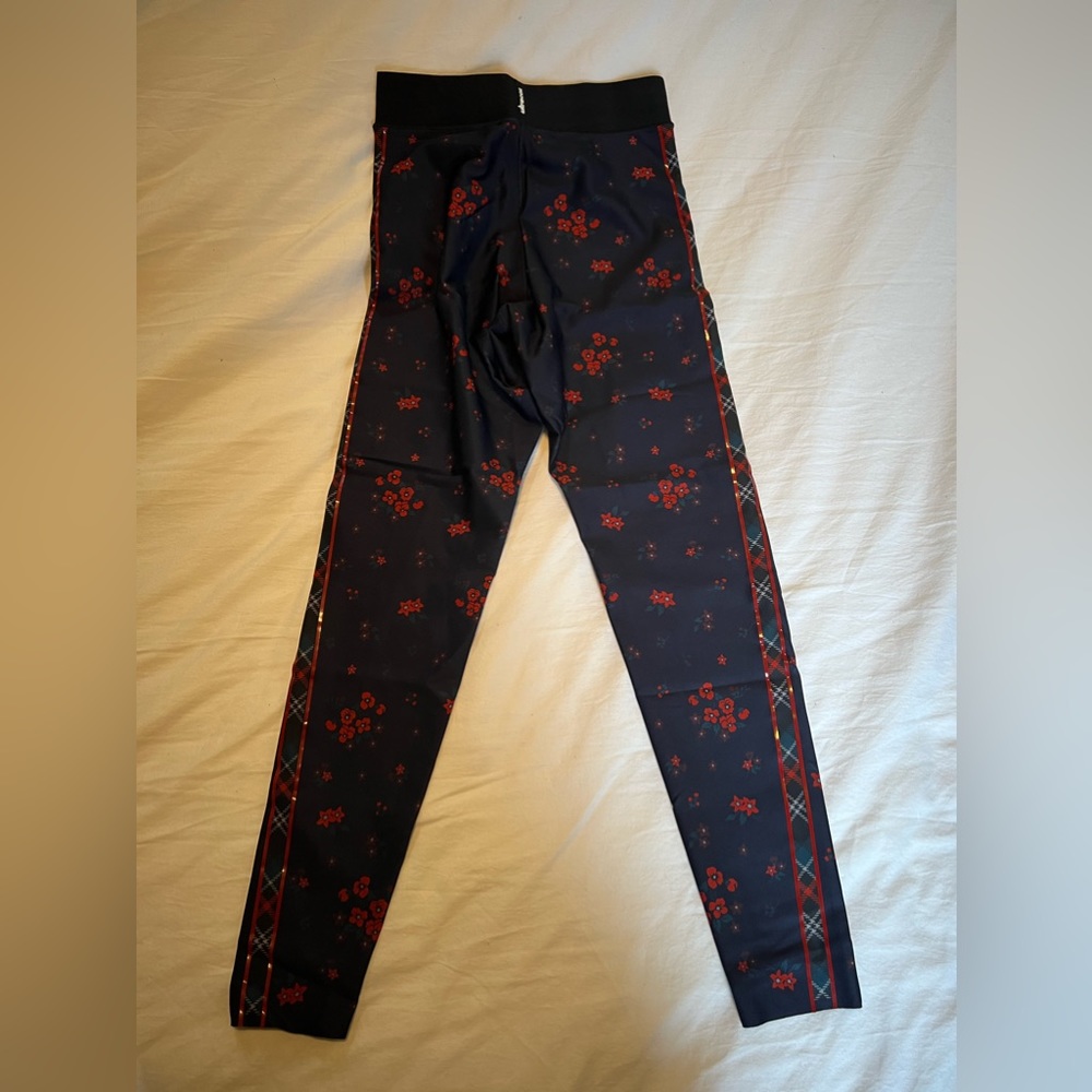 Ultracor Navy Floral Legging